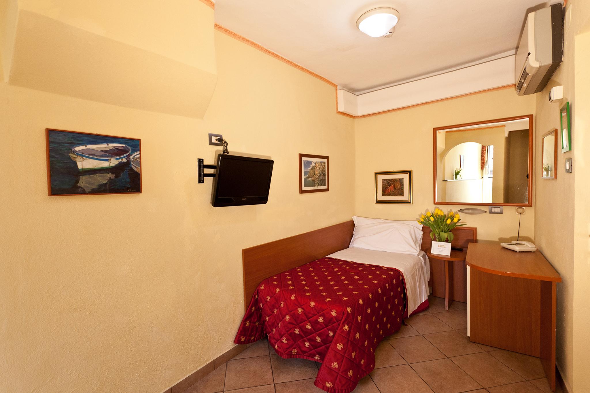 Helvetia 3*