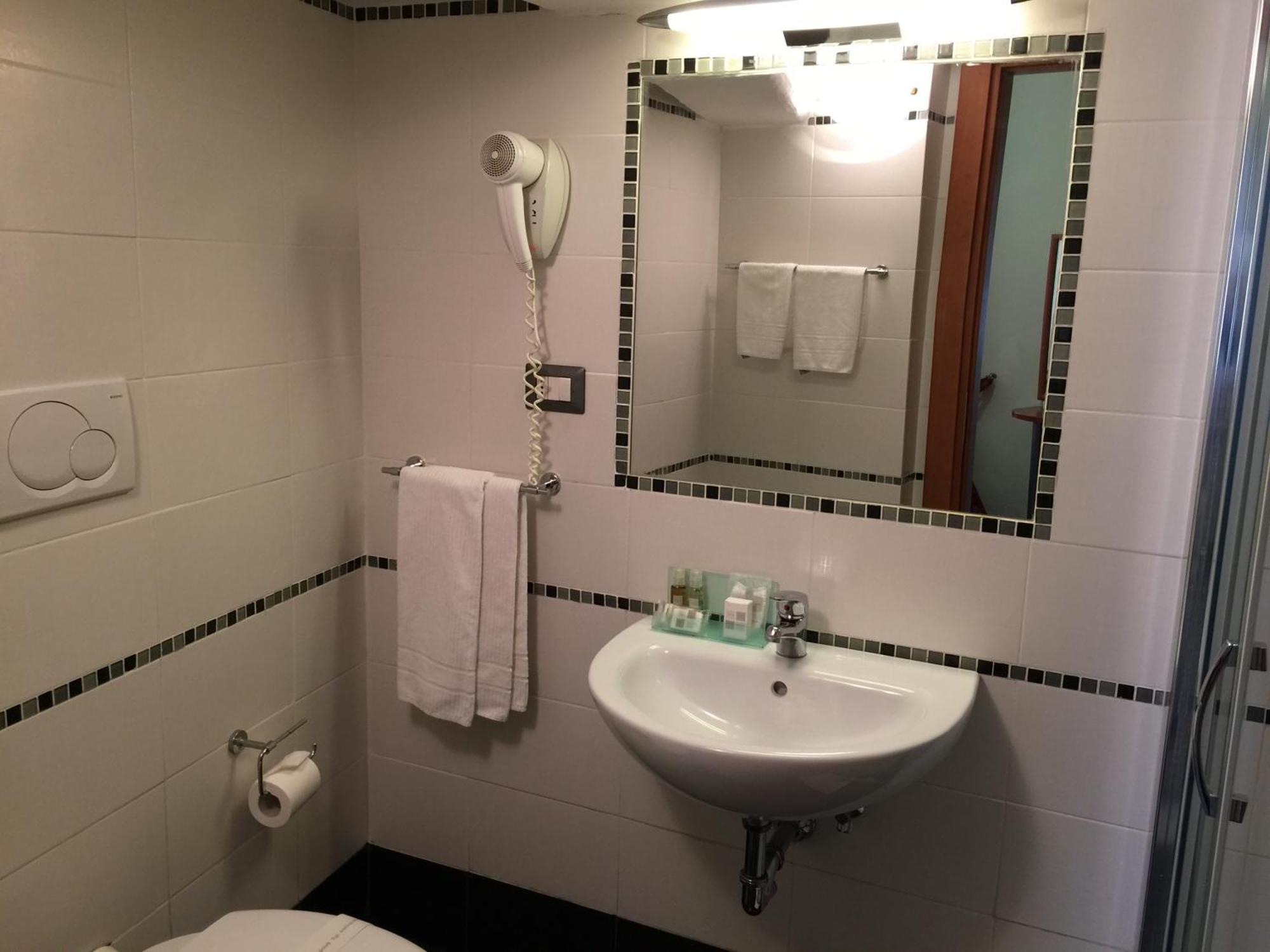 Hotel Helvetia Genua
